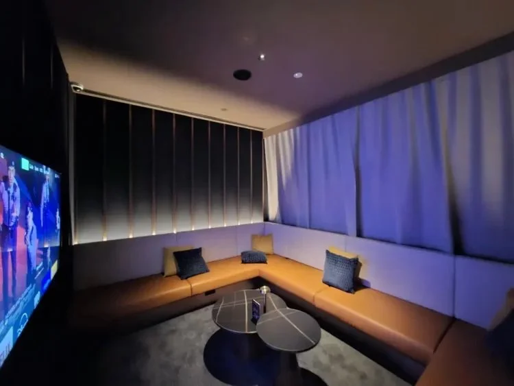 The private room features just one Ecler IC6.