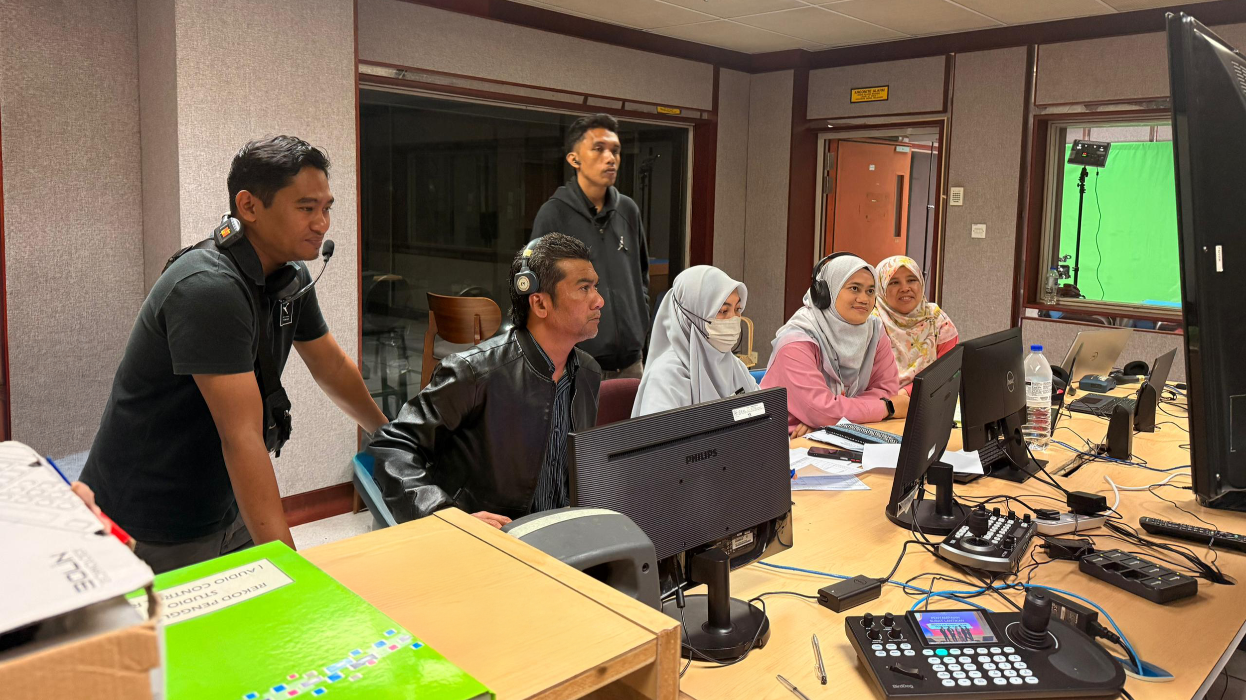 Remote Production Control Room - Technical Team with Producer (Bukit Kiara - 40 km away)