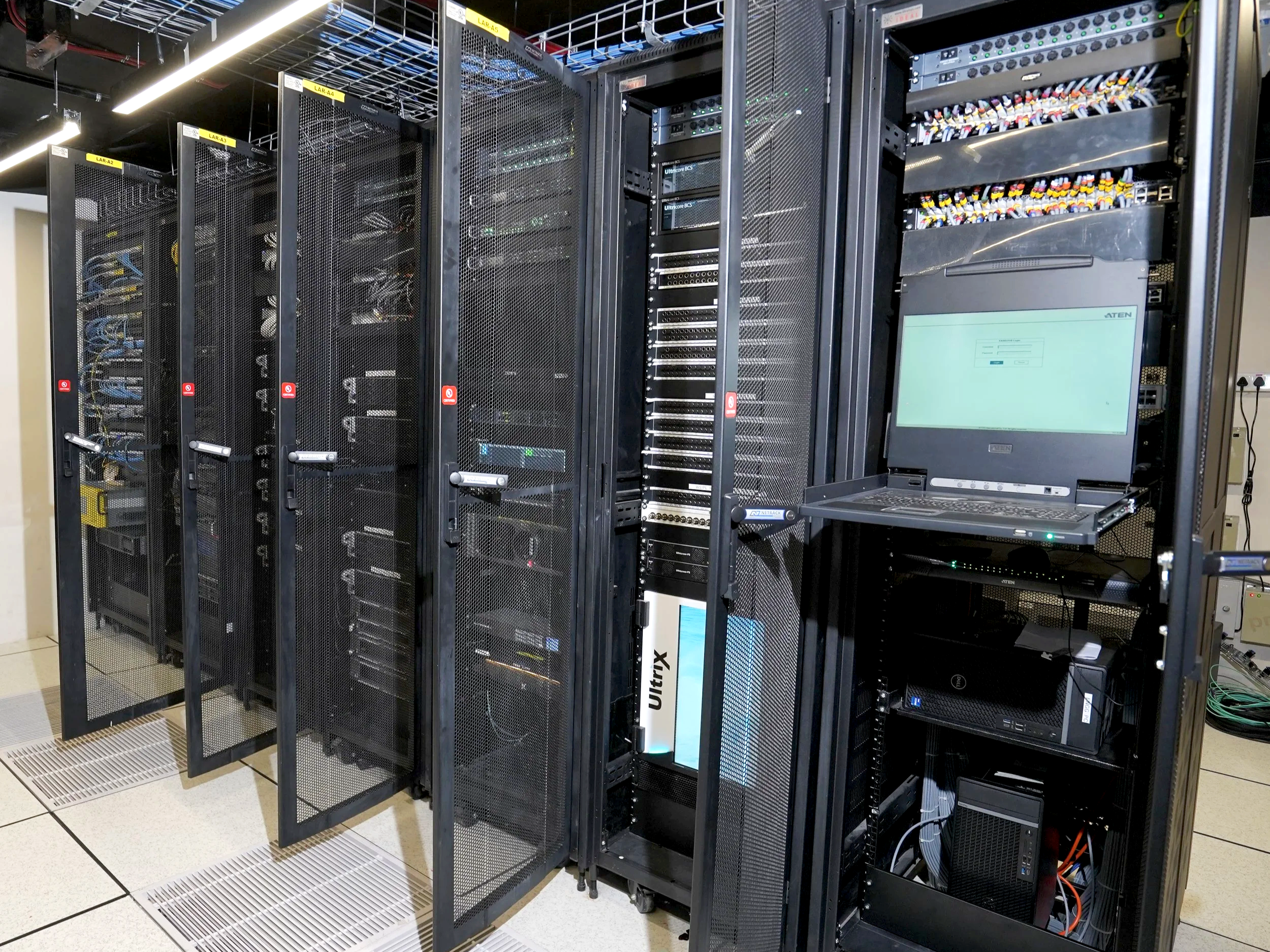Centralized%2Bengineering%2BRoom%2BIndia%2BCollective%2Bnews%2Broom-%2Bfacility.png