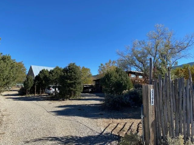 519 ESTE ES MLS 108010 $695,000 SOLD!