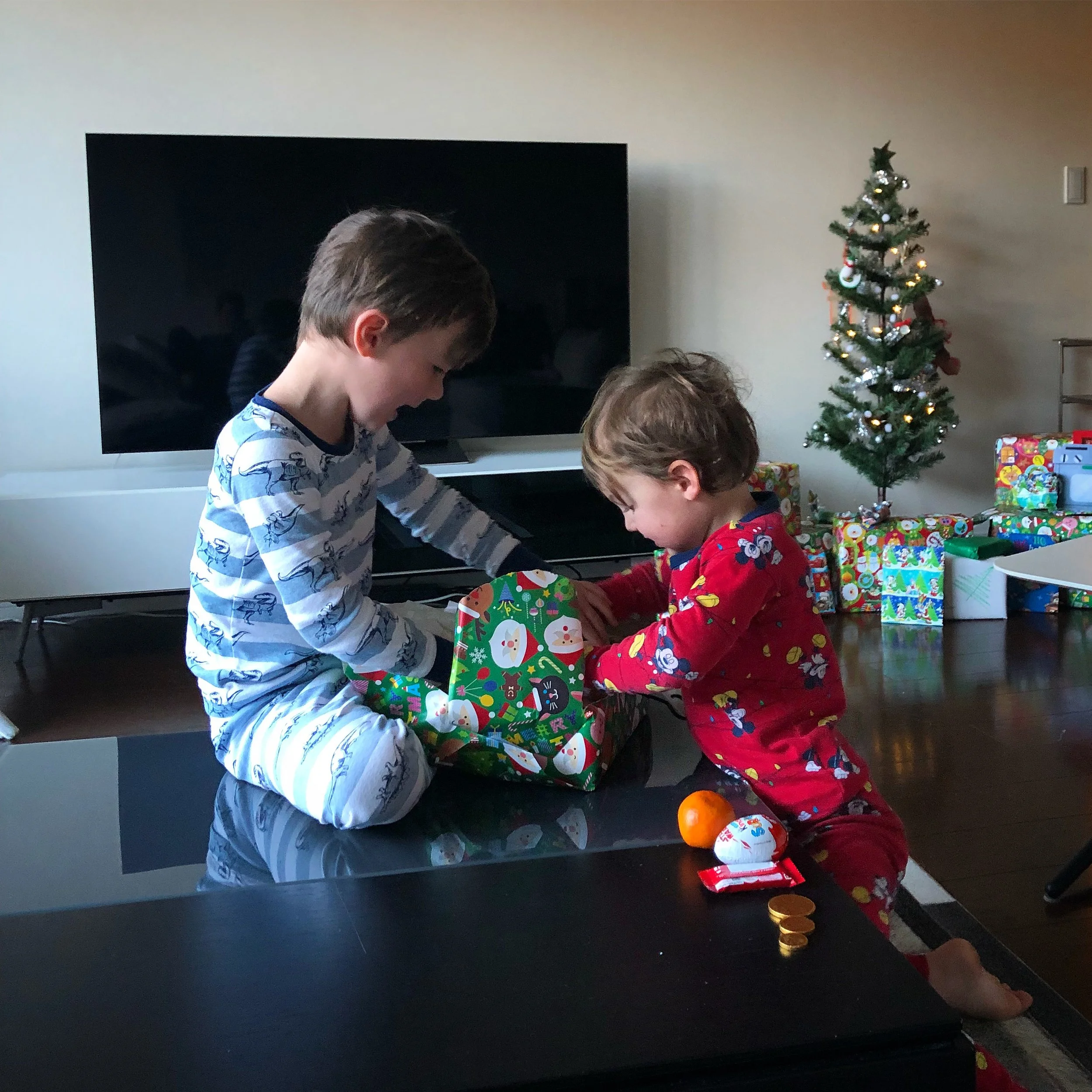 Happy Holidays: Experiences vs Stuff