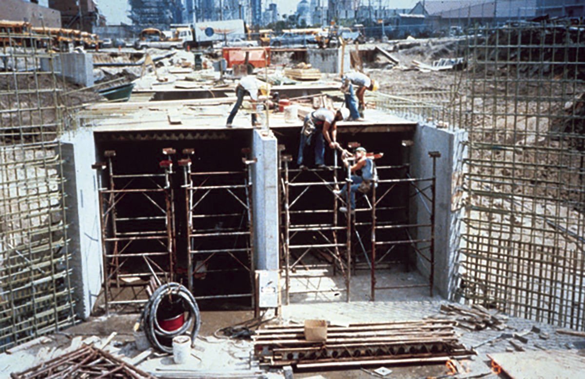 Construction of Bassett Creek tunnels 1992 by Army Corps of Engineers.jpg
