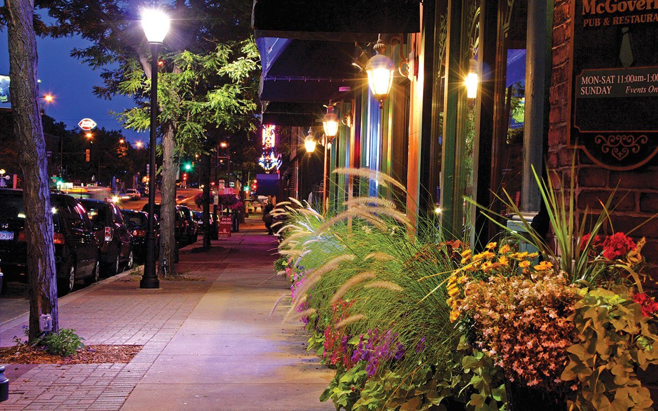 West-7th-Sidewalk from Visit St. Paul photo.jpg