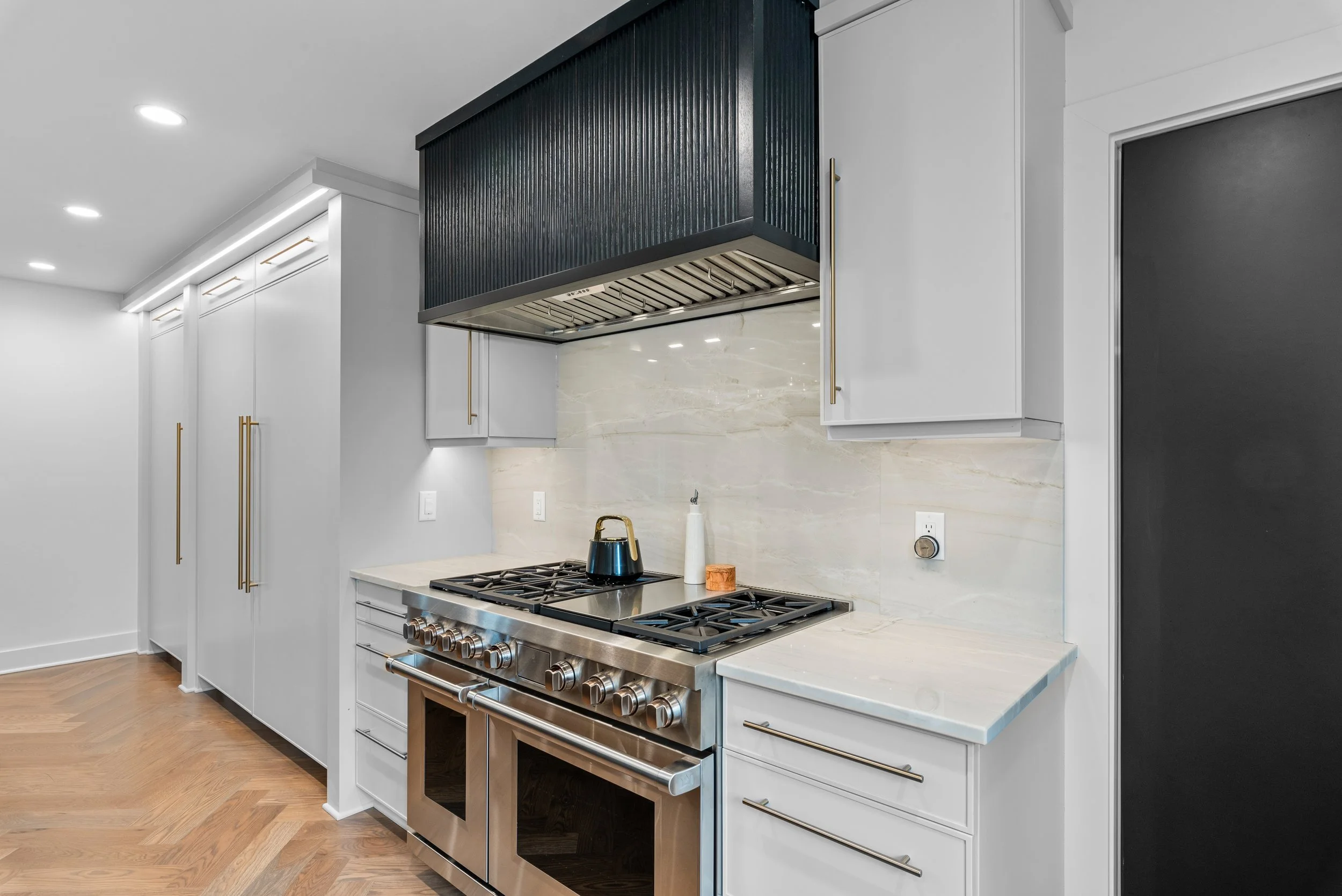 Dean Kitchen 7.jpg