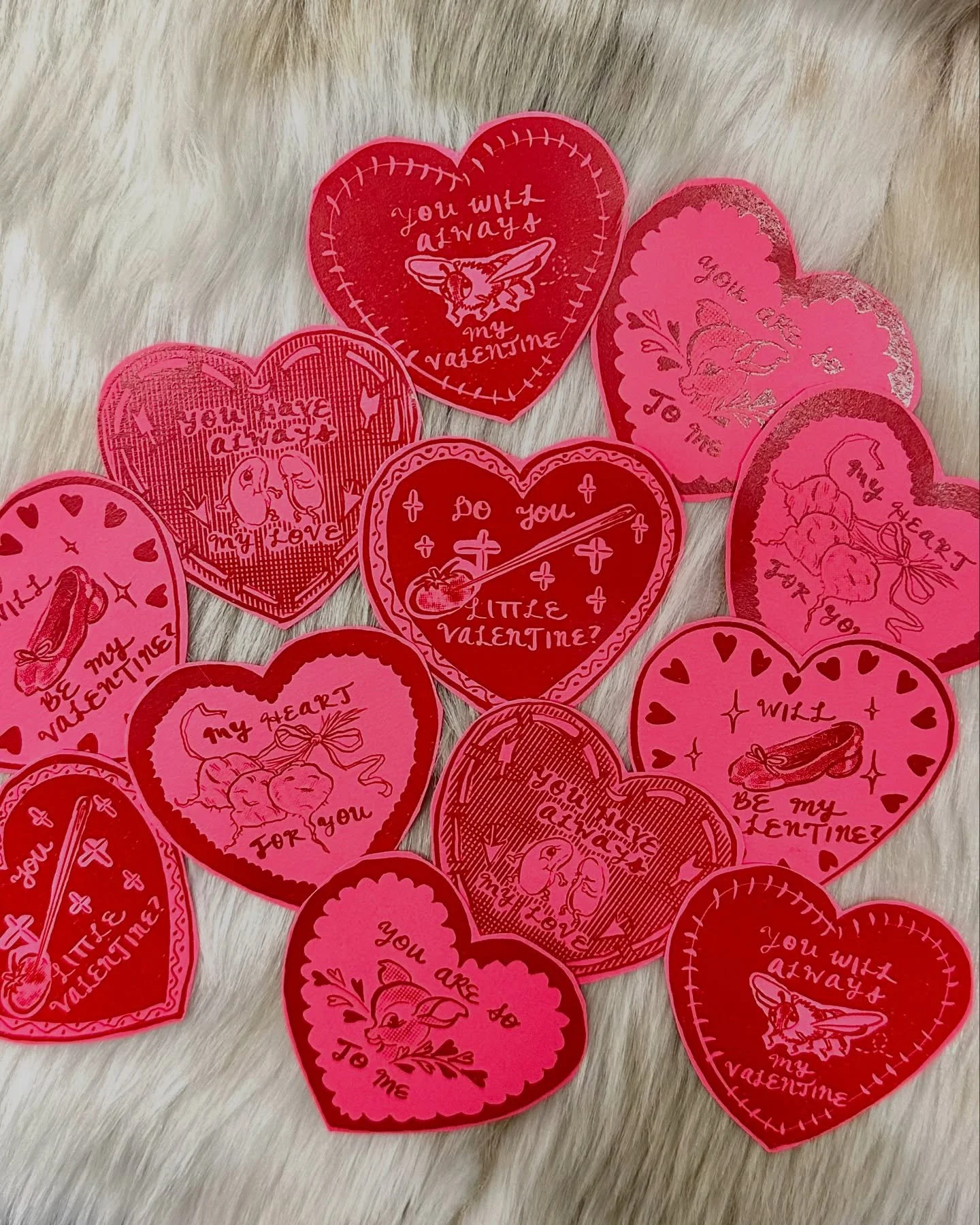 happy v-day to all my lovelies &amp; lovers out there 😘💘 here&rsquo;s some punny #valentines i made based on vintage ones - personally, the tabi (shoe) might be my fav&hellip;
 + a lil photo dump of me &amp; the loml, my forever valentine, my gorgi