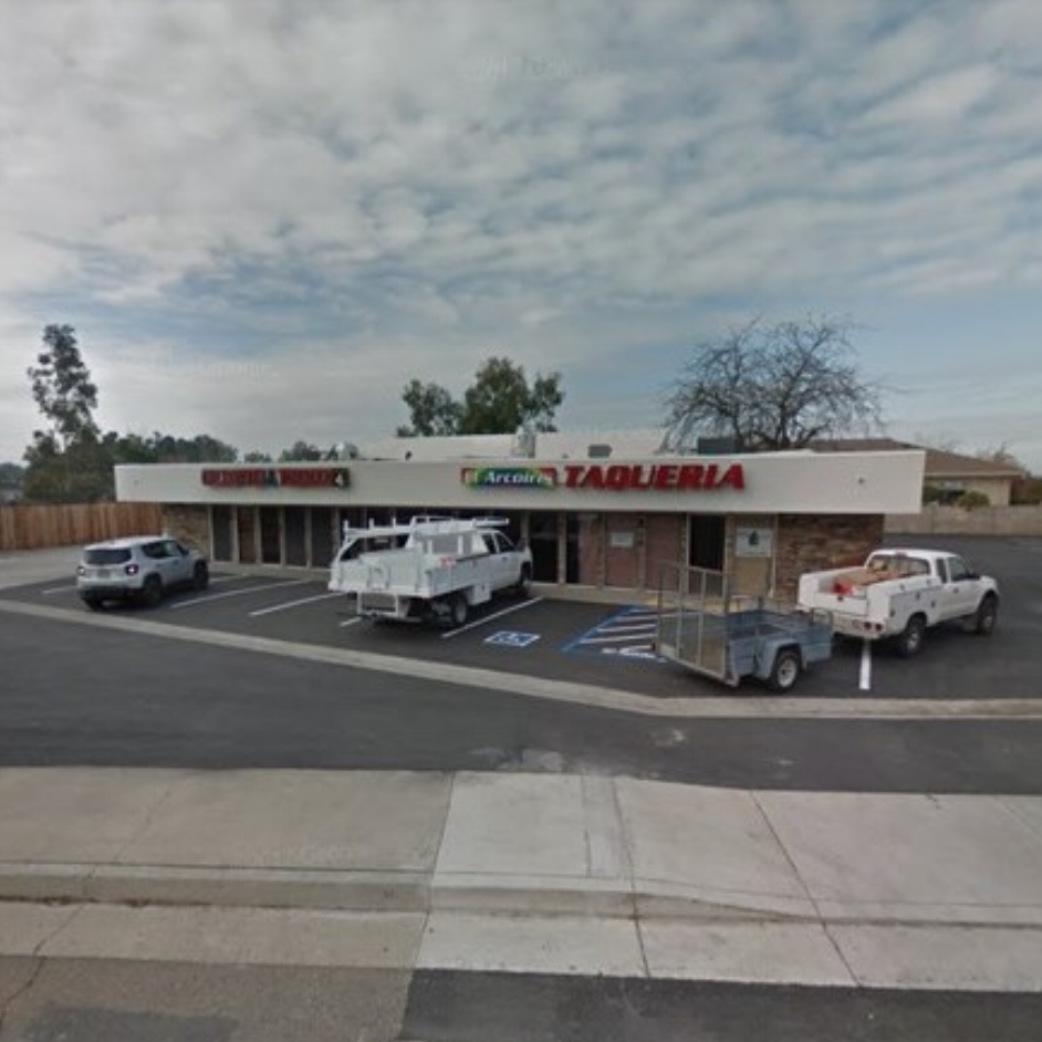 STRIP CENTER GALT, CALIFORNIA