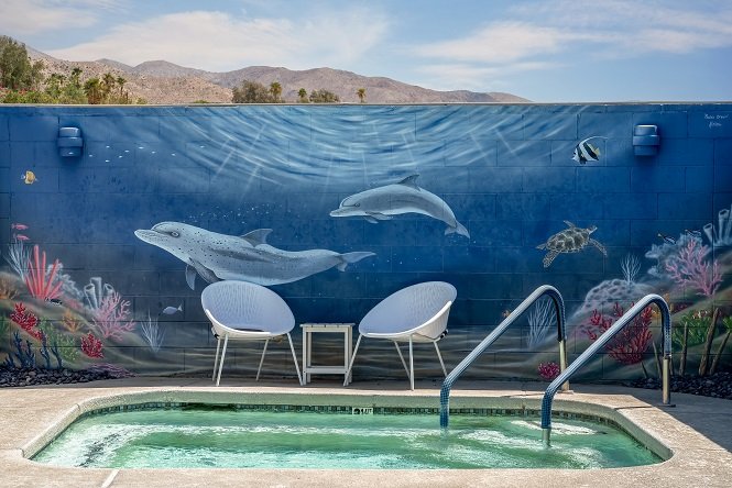 desert-hot-springs-cannabis-retreats-location-hot-tub.jpg