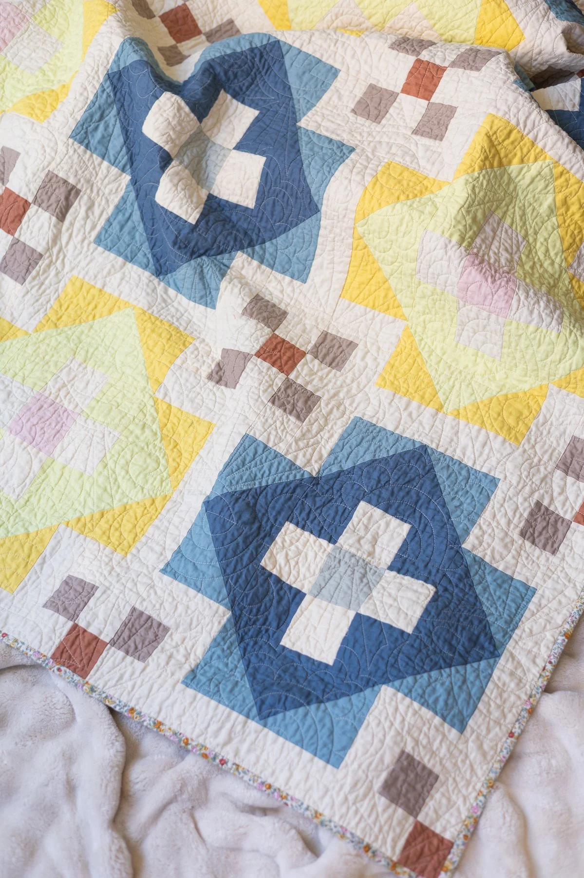 she-makes-joy-clover-patch-quilt-ruby-bee-46.jpg