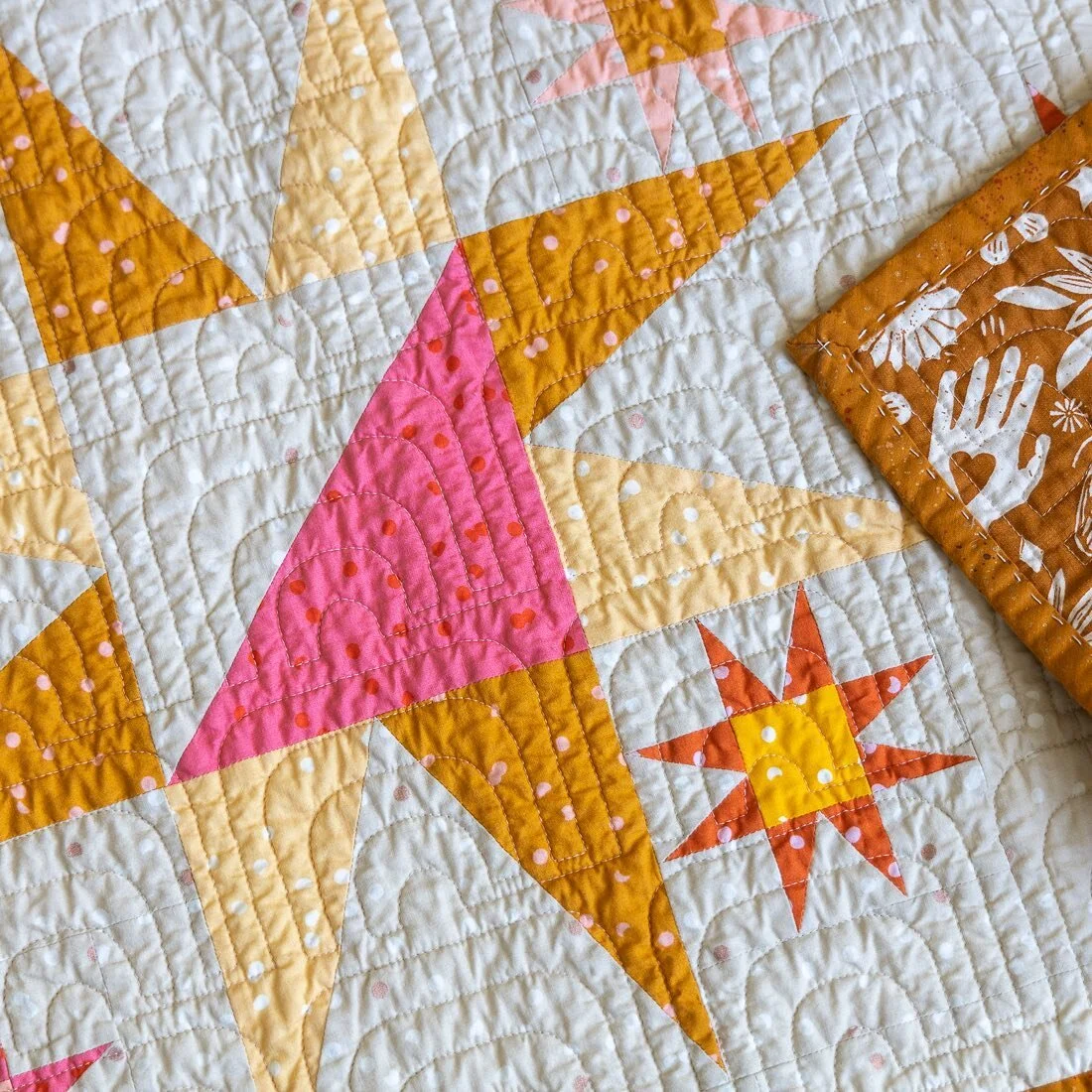 One of my absolute favorite things is getting a quilt back from being long arm quilted. If there were decorations, stockings, and food it would be right up there with Christmas. 

Lilo @tracecreekquilting has done several quilts for me and I love eve