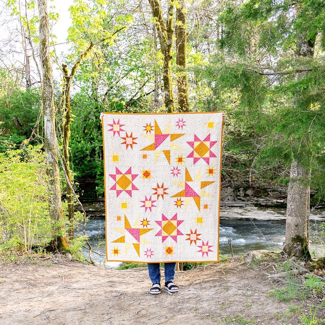 Stardust Shine has 3 size options, including this smaller lap version. The fun thing is the smaller quilts are part of the bigger design, so if you change your mind and want to make your top bigger, you still can! 

Link to the pattern in my profile.