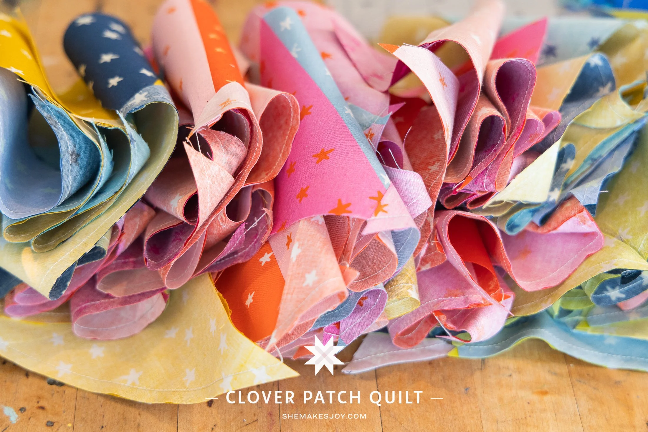 she-makes-joy-clover-patch-quilt-starry-process-sewing-32.jpg