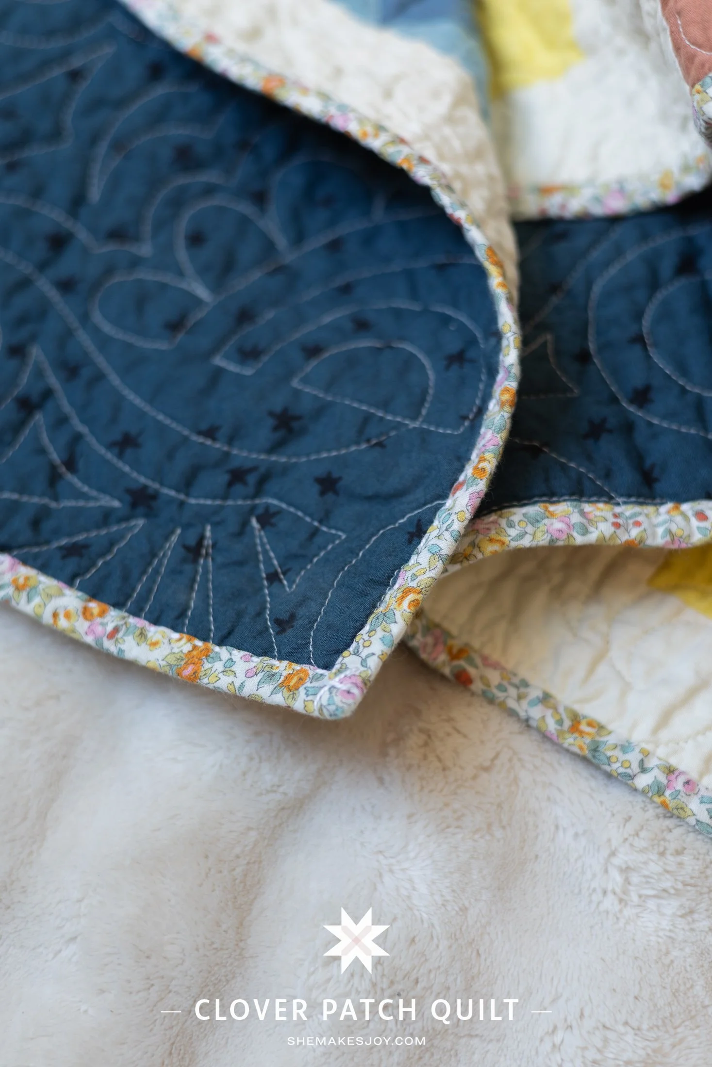 she-makes-joy-clover-patch-quilt-ruby-bee-finished-detail-49.jpg