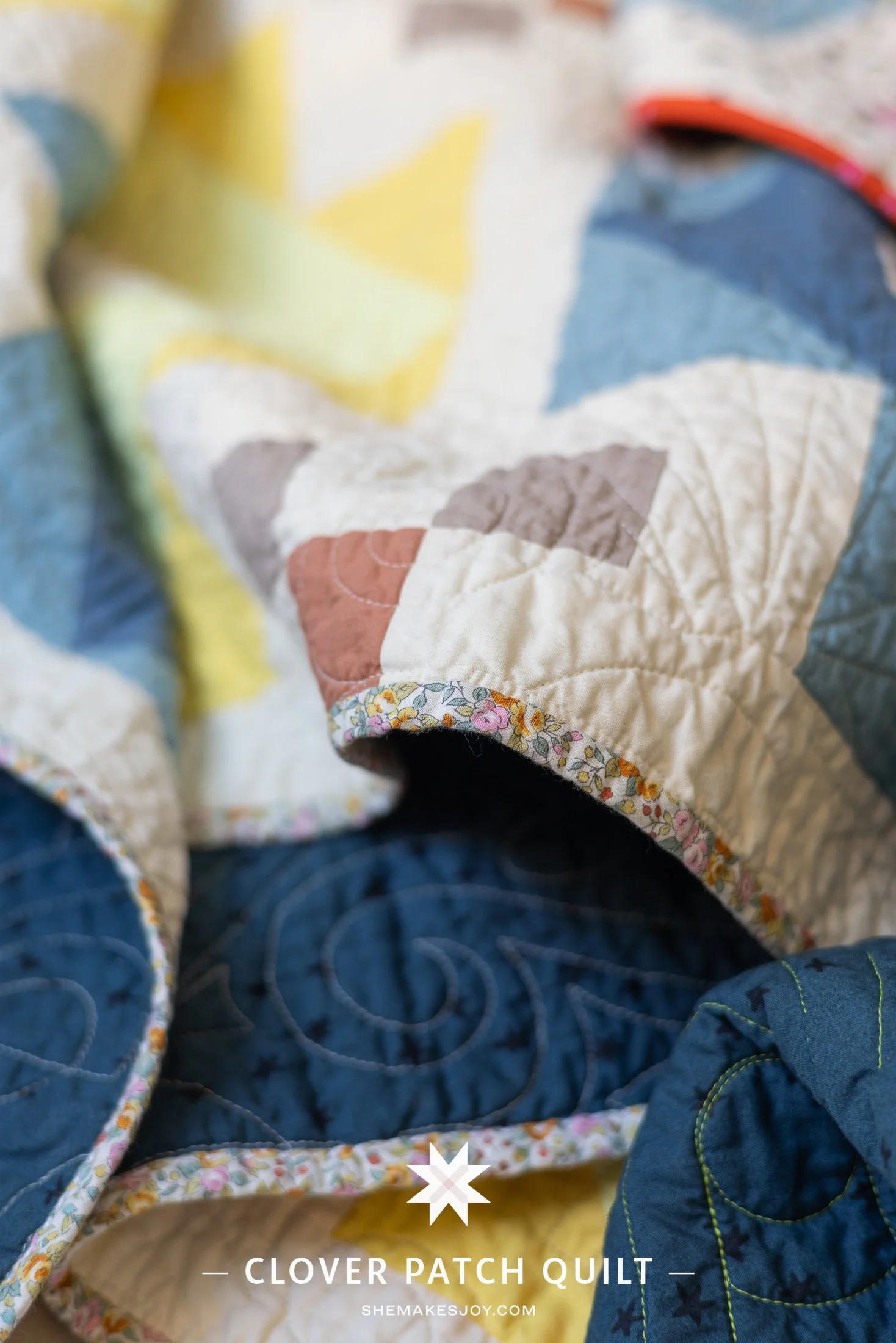 she-makes-joy-clover-patch-quilt-ruby-bee-finished-detail-50.jpg