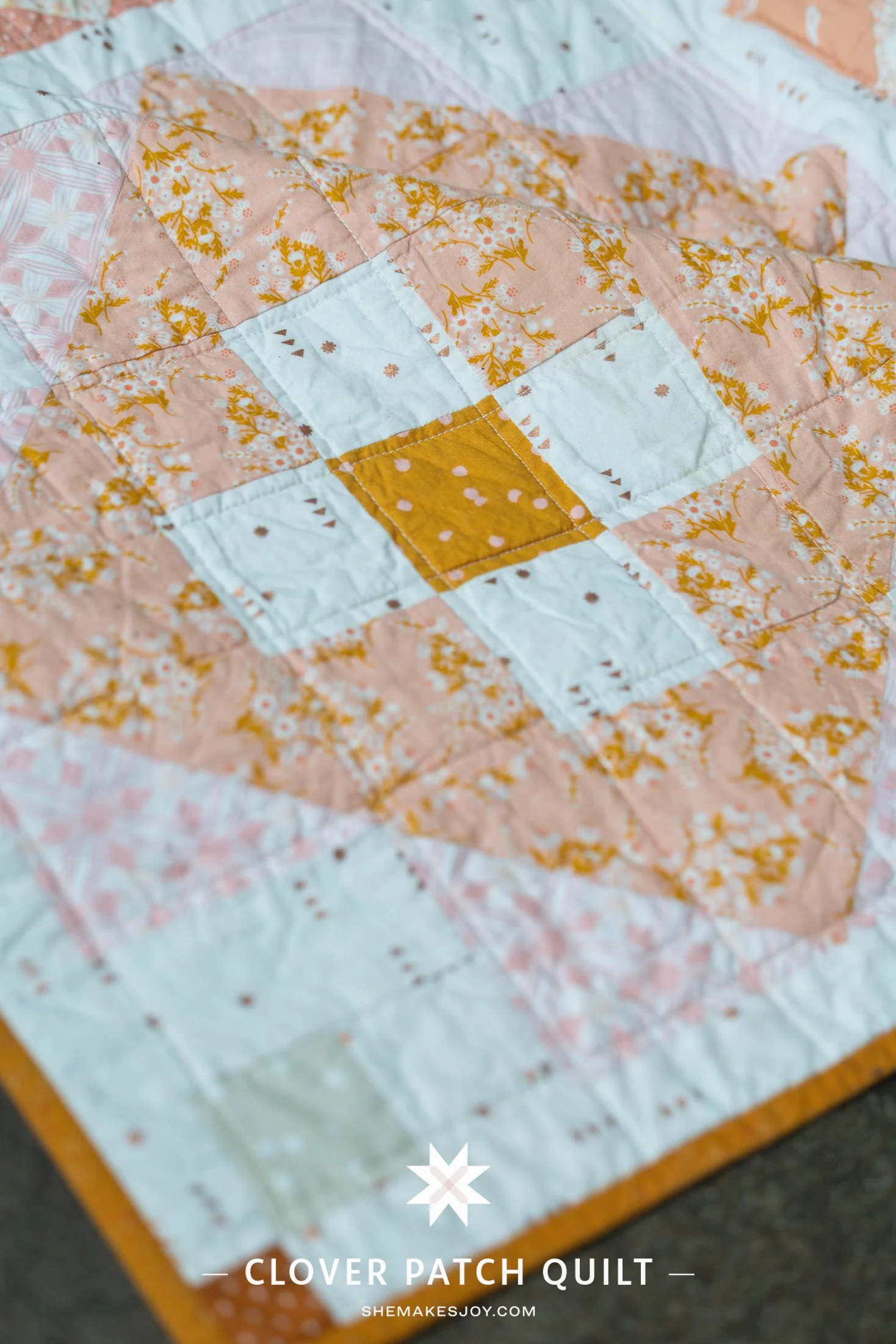 she-makes-joy-clover-patch-quilt-baby-clover-finished-detail-28.jpg