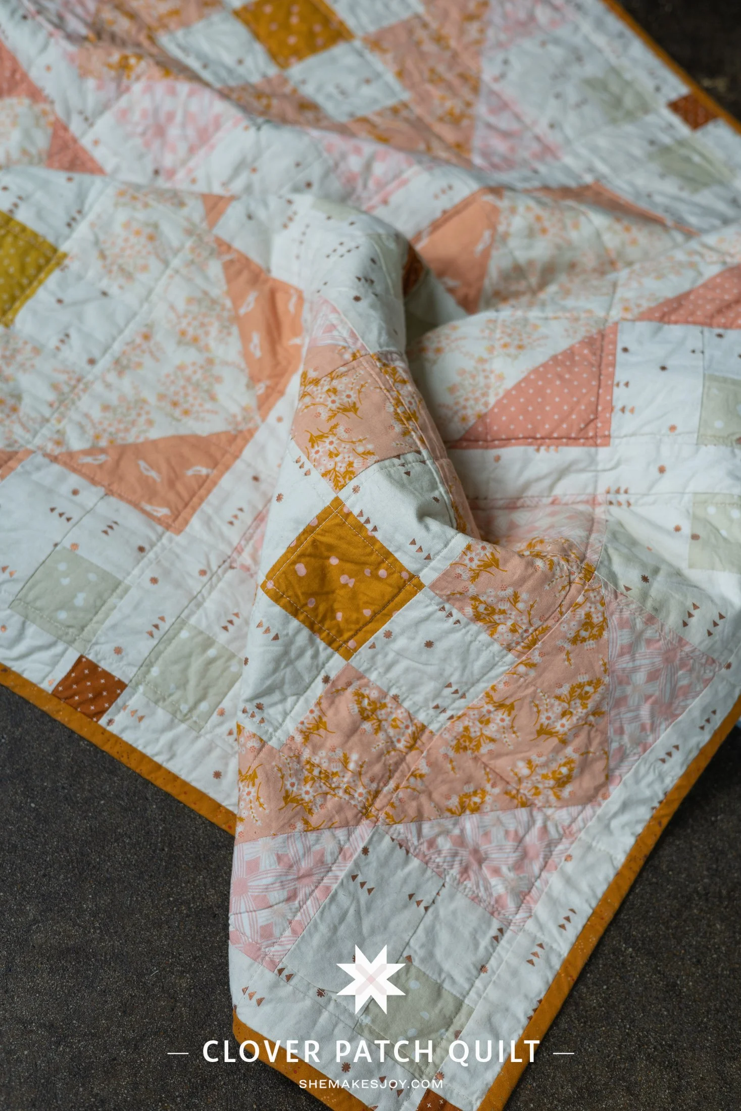 she-makes-joy-clover-patch-quilt-baby-clover-finished-detail-32.jpg