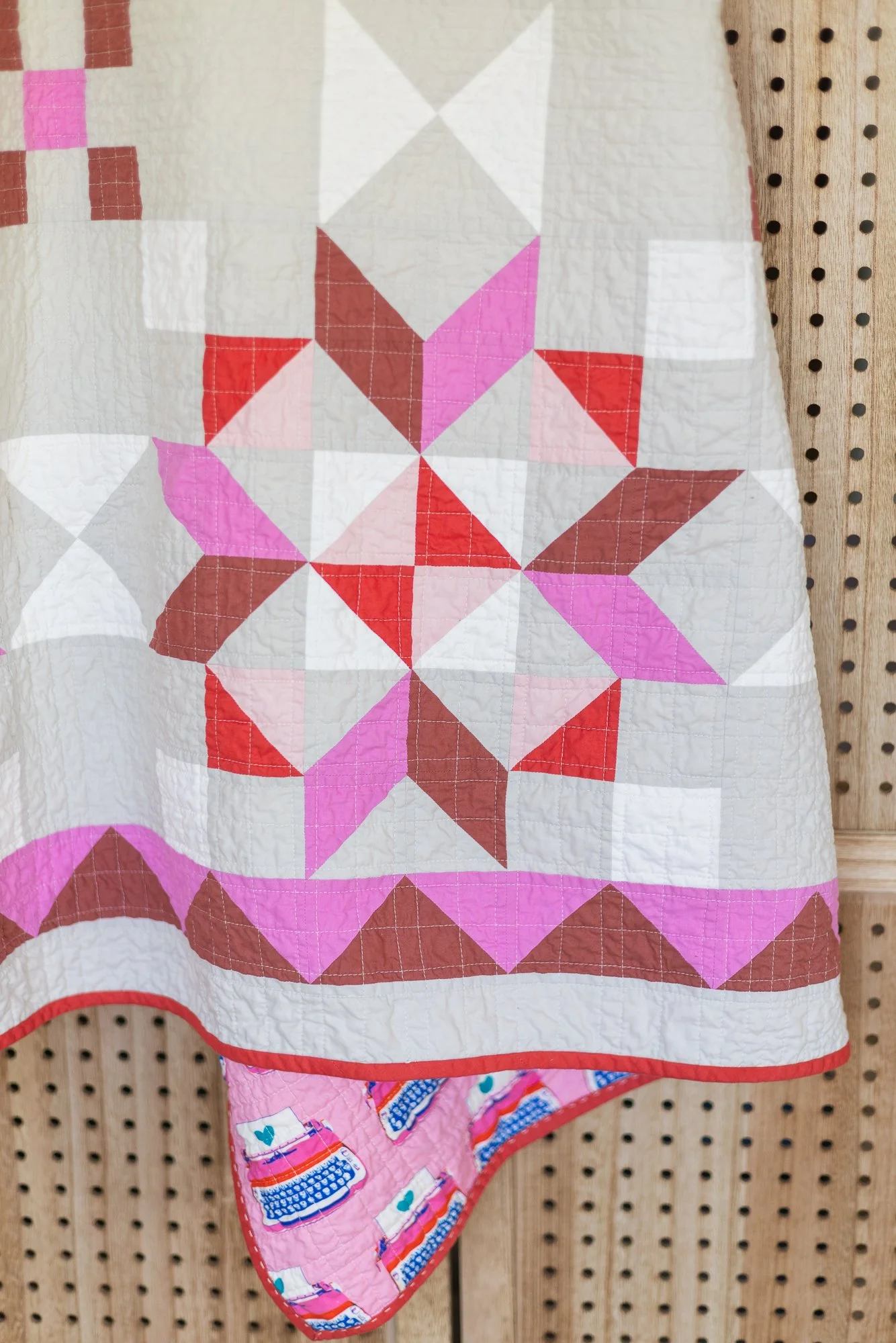 she-makes-joy-sunday-social-quilt-1.jpg
