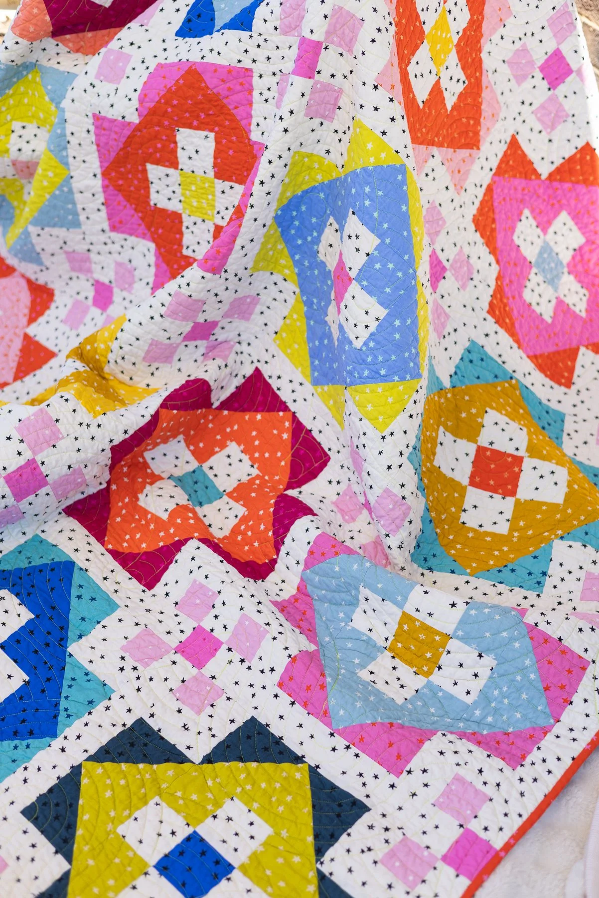 she-makes-joy-clover-patch-quilt-starry-102.jpg
