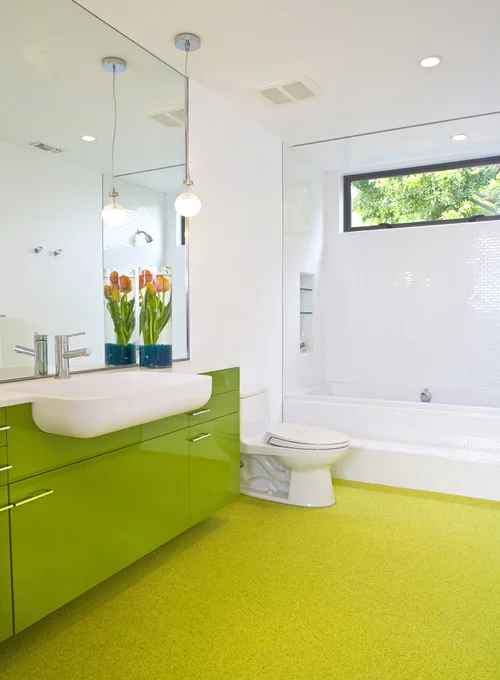 int_guestbath_vert.jpg