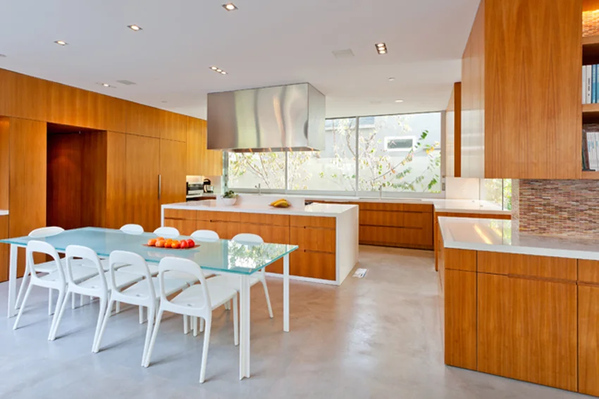 kitchen2.jpg