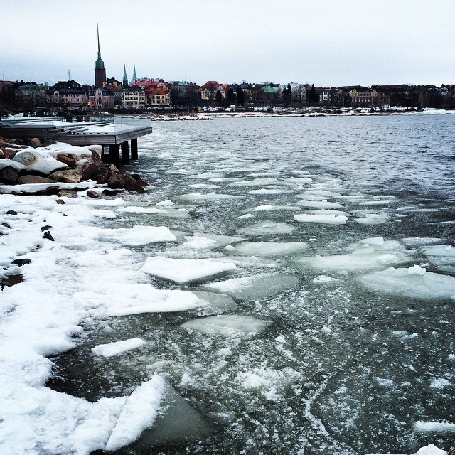 #springinhelsinki #icefloats #helsinkisea #icycoldwater #springinfinland #lomitravels #lominaturetravels
#visitfinland #visithelsinki
#myhelsinki #helsinkilove
#postcardsfromhelsinki
#helsinkioffical
#seemycity
#helsinkisightseeing