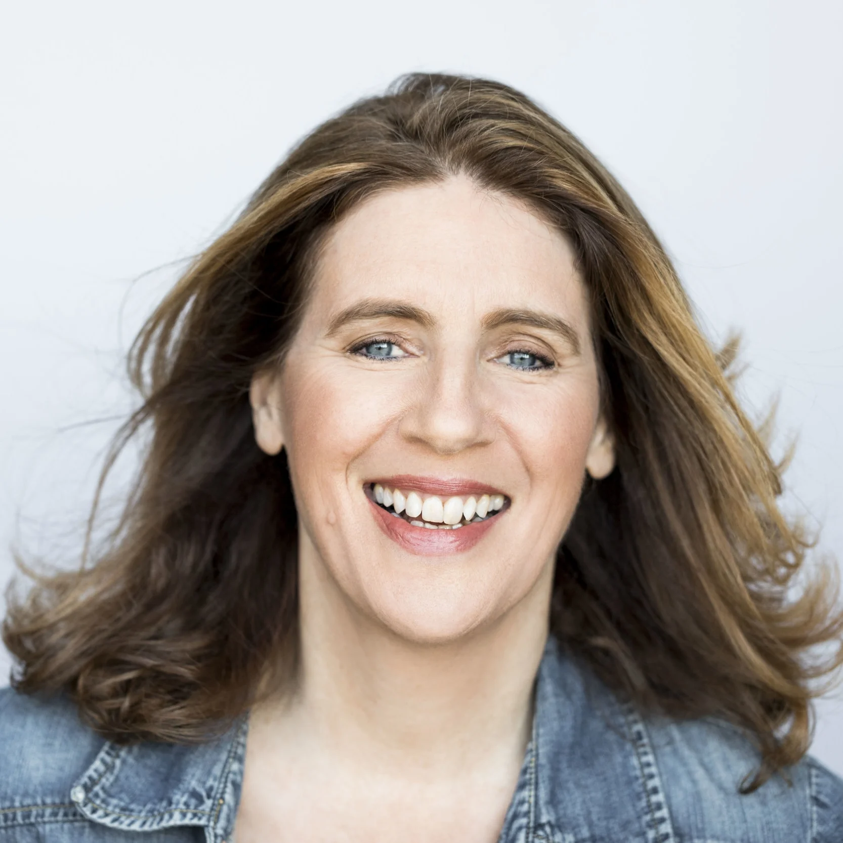 FA Headshot1 2017, photo by Mark Leibowitz .jpg
