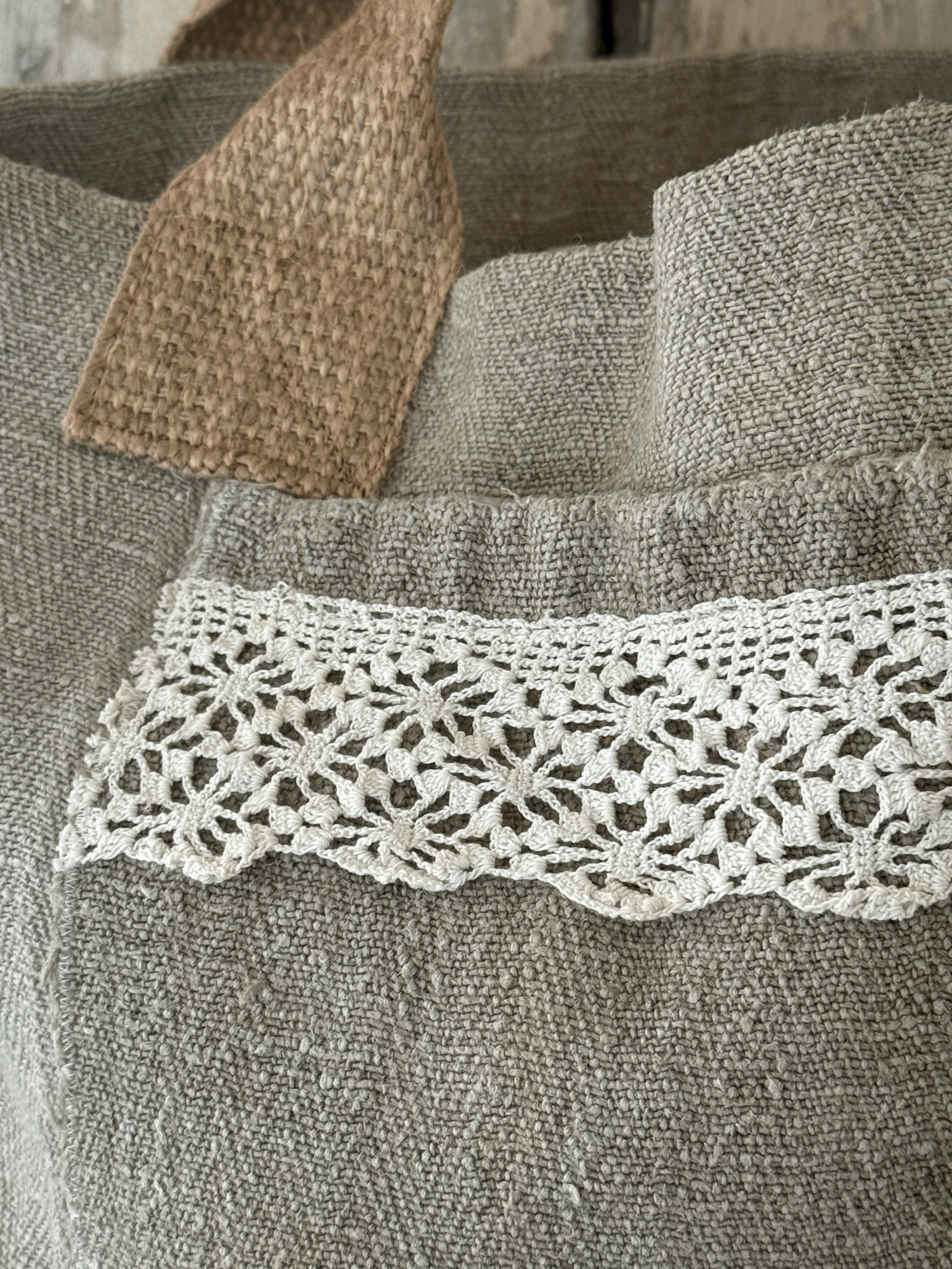 Rosehip Forage bag