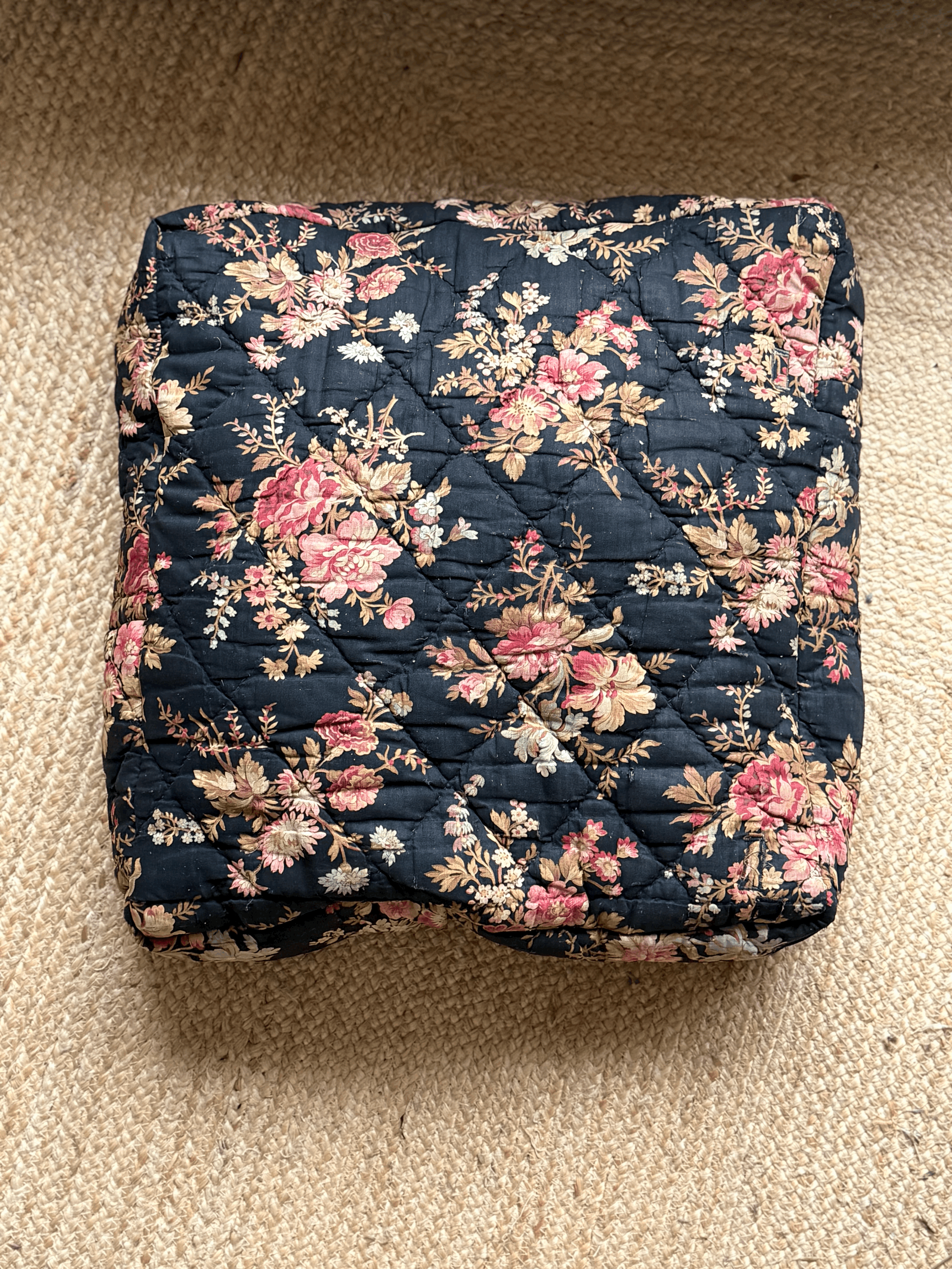 French quilt floor cushion
