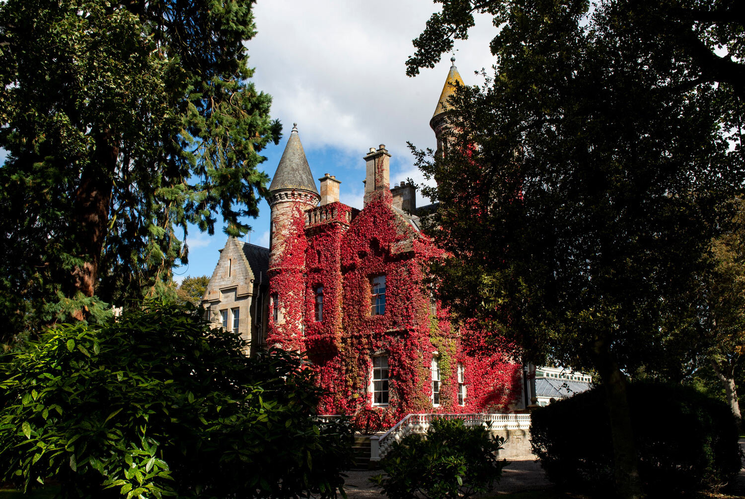 Carlowrie Castle Garden Edinburgh