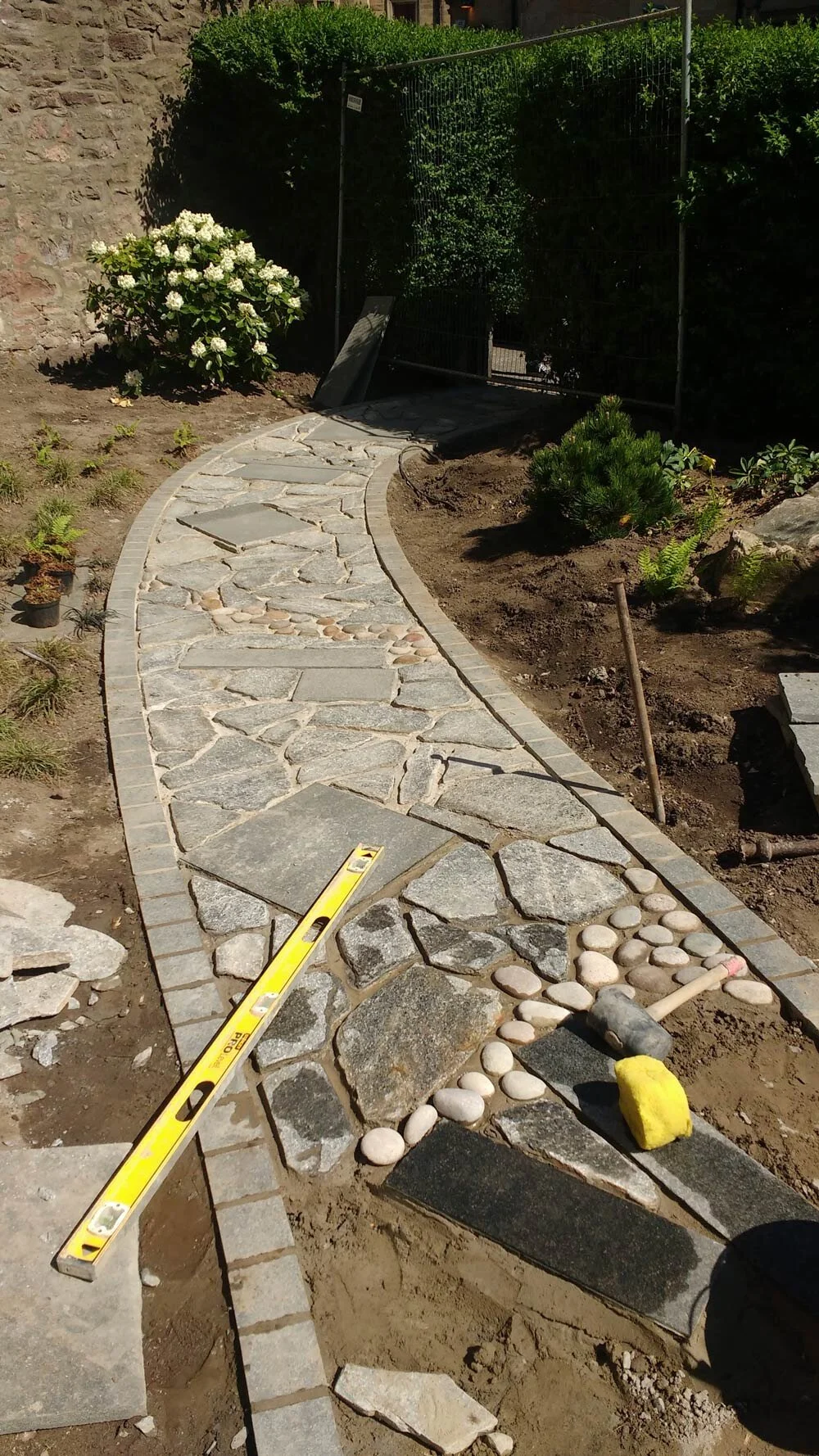 Stephen Ogilvie Garden Design, Build & Horticulture project photo