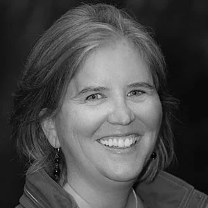 Jennifer Degen , MA Mind/Body Psychotherapist, Adults, Couples and Yoga Psychology Wellspring Mental Health & Wellness Center 39 Church St. Hardwick, Vermont 05843 p: (802) 522-6067