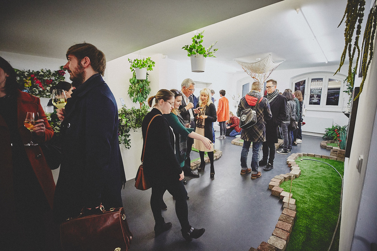 heliumcowboy_vernissage_bogusbotanical_032017-096.jpg