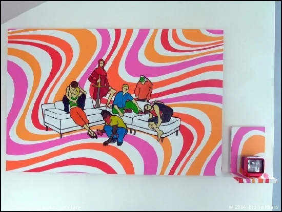 strangesofa09b.jpg
