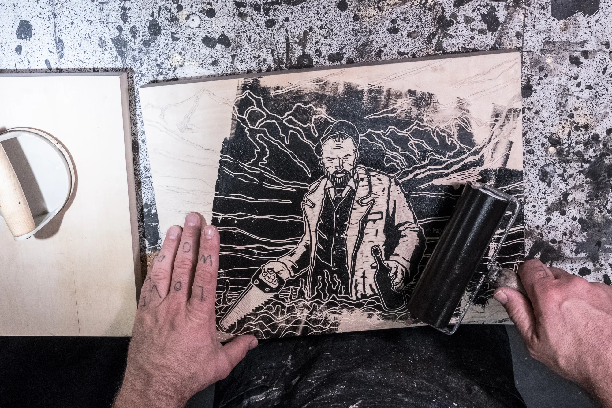 160708_THEDIRTYHANDSOFALEXDIAMOND_WOODCUT_3821.jpg