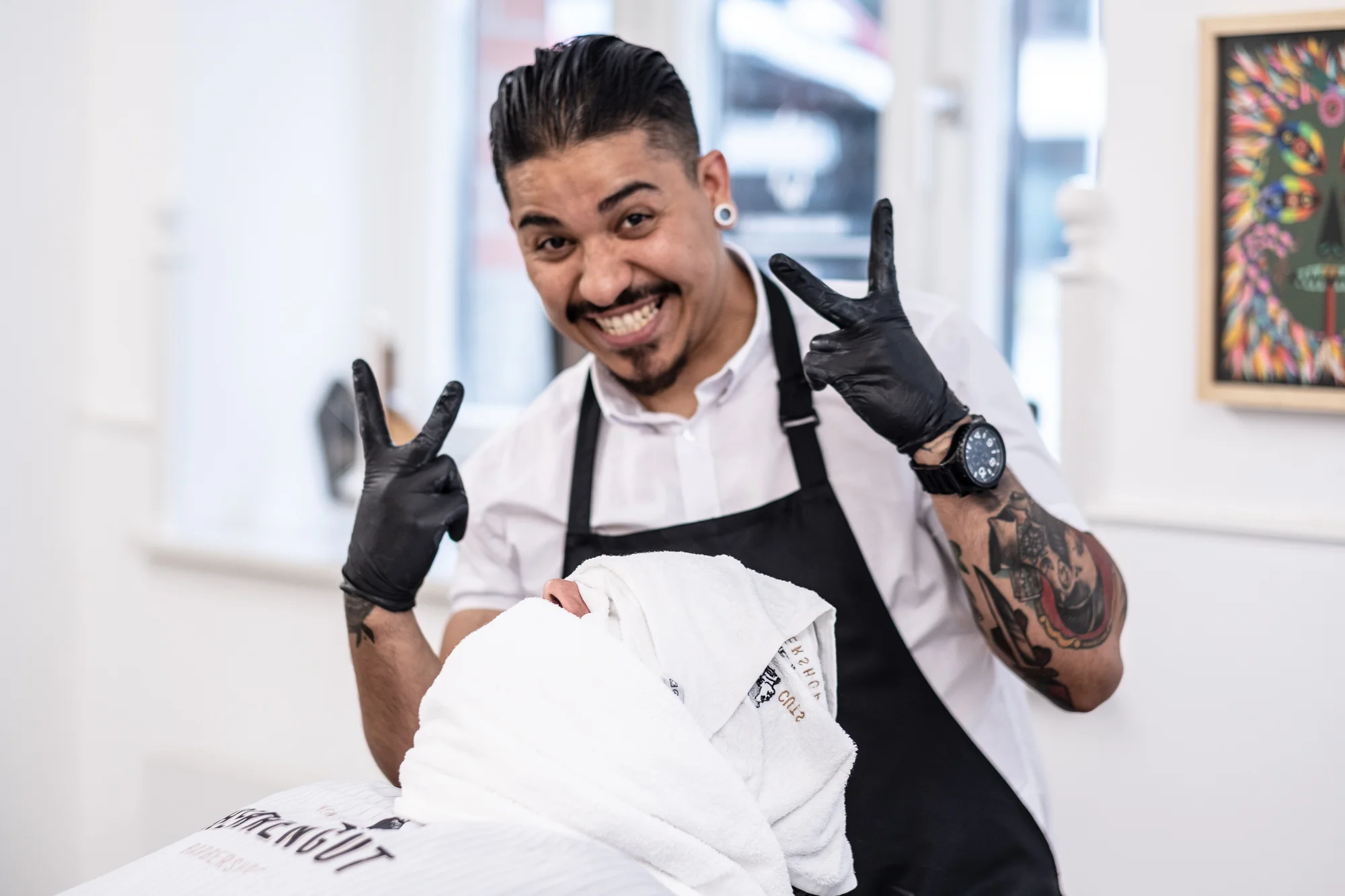 180602_COWBOYS-BARBERS_HELIUMCOWBOY_9391.jpg
