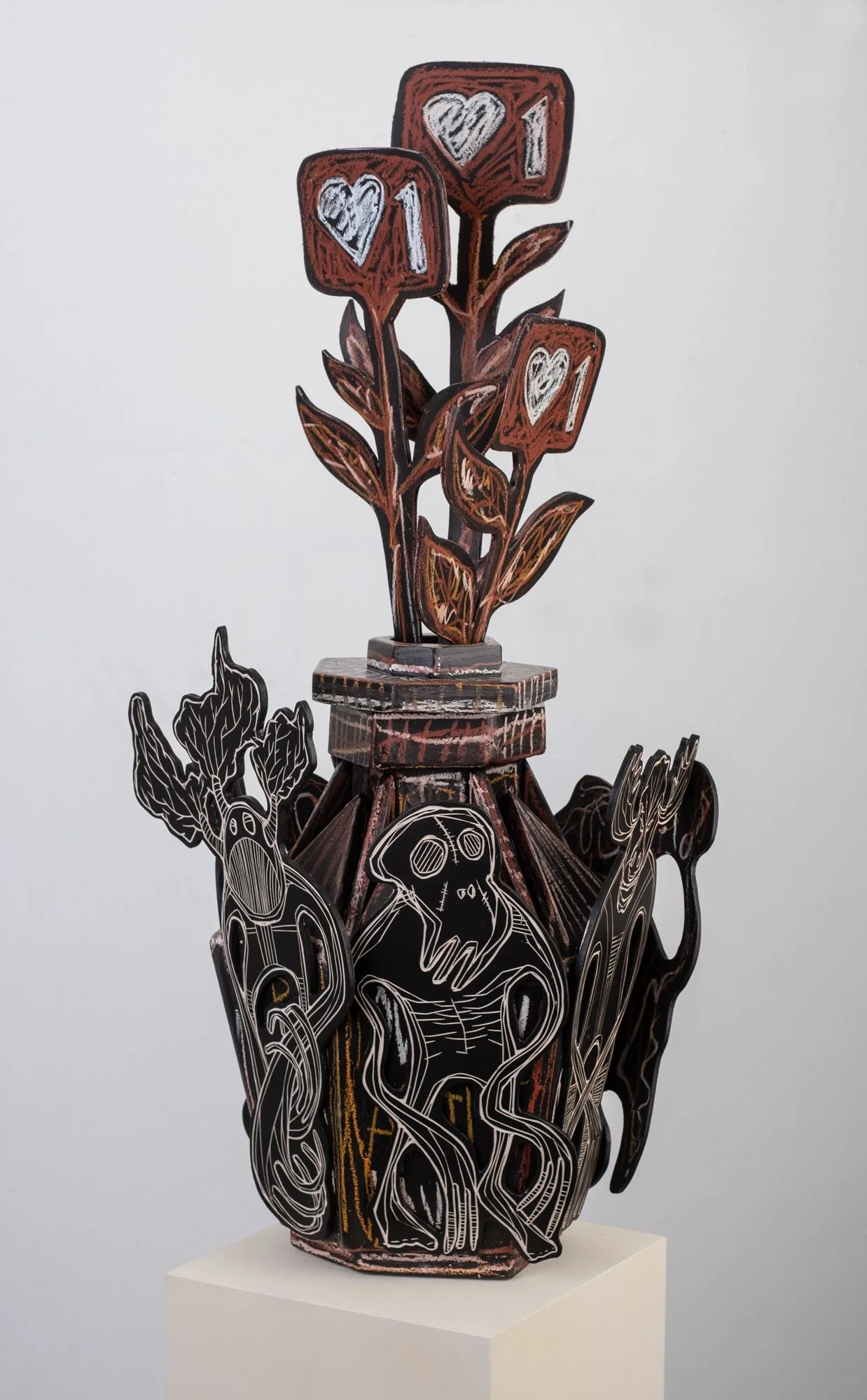 ALEXDIAMOND_SCULPTURE_VASE_2022-06.jpg