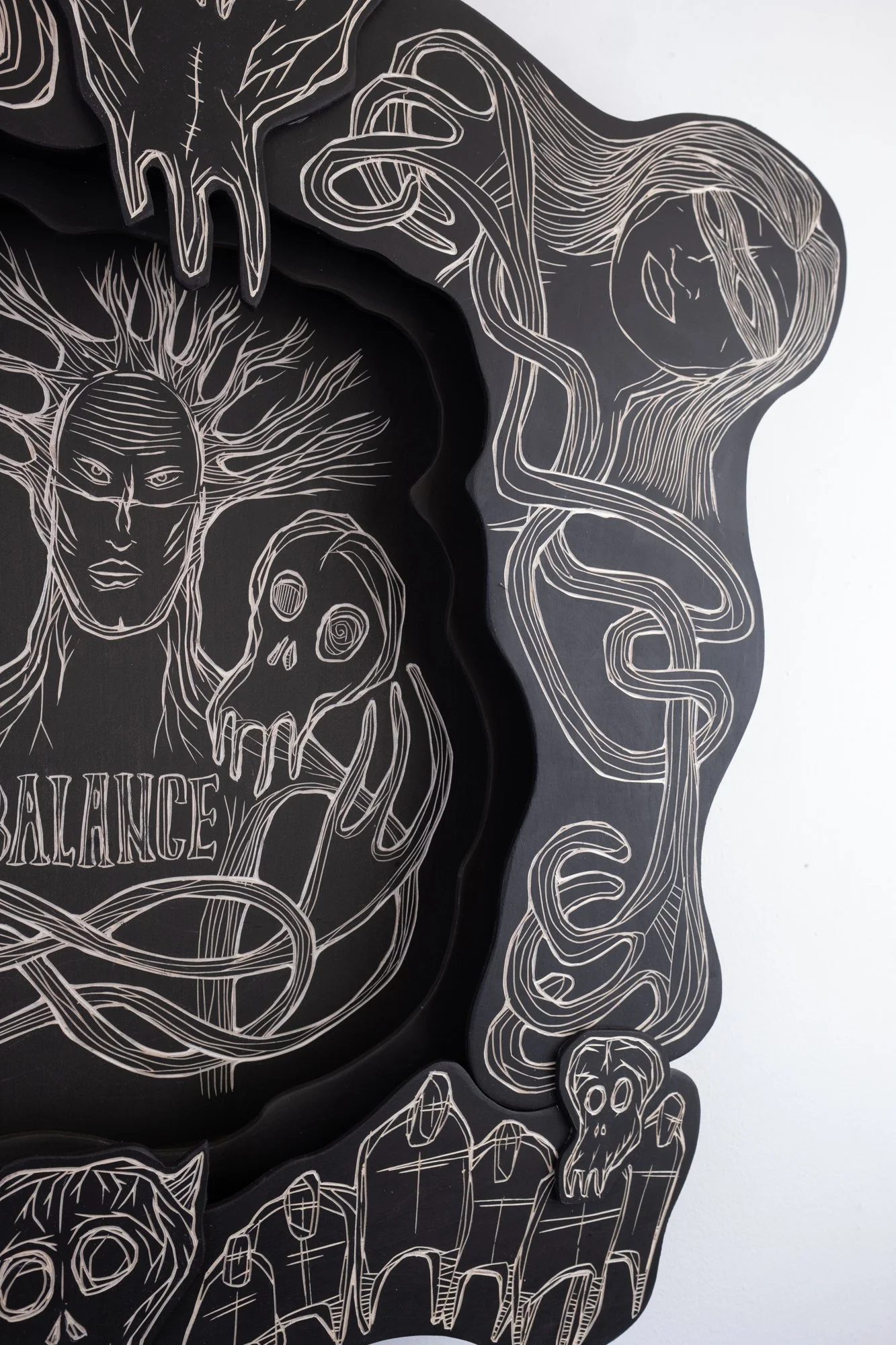 04b_ALEXDIAMOND_THEBALANCE-2_WOODCUT_85x85x9cm_DETAIL-3.jpg