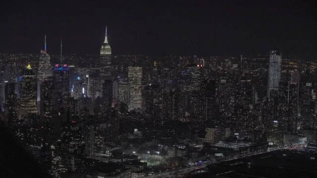 Flying over NYC in a Cessna 172