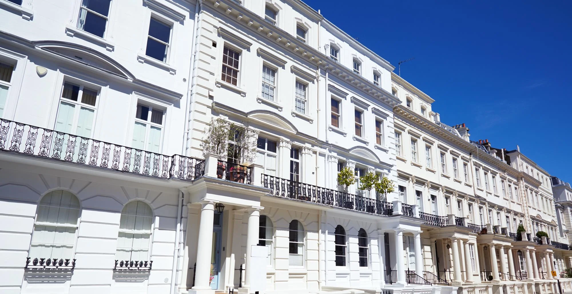 White Luxury Houses Notting Hill.jpg