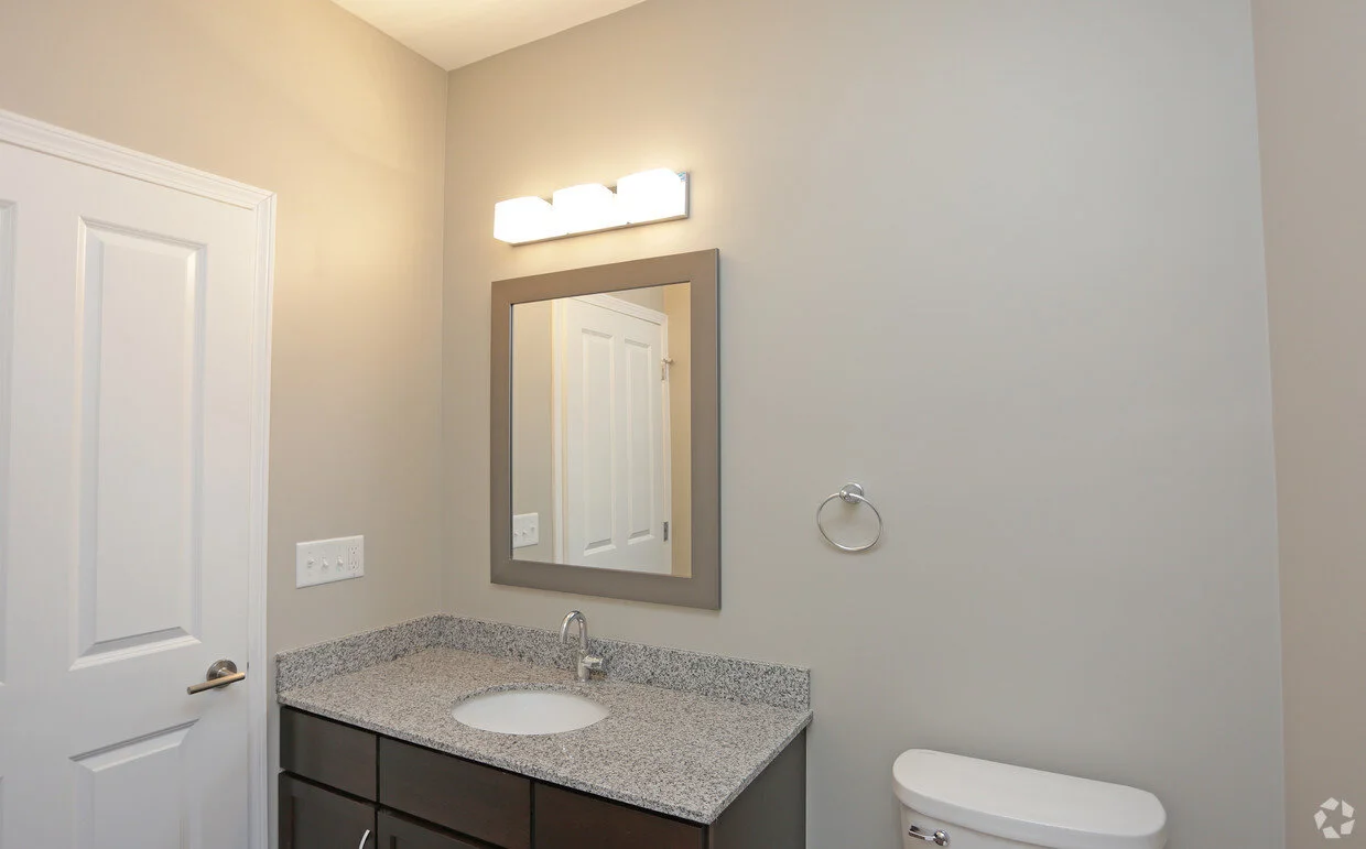 Luxury Apartments for Rent — East Pointe Apartments