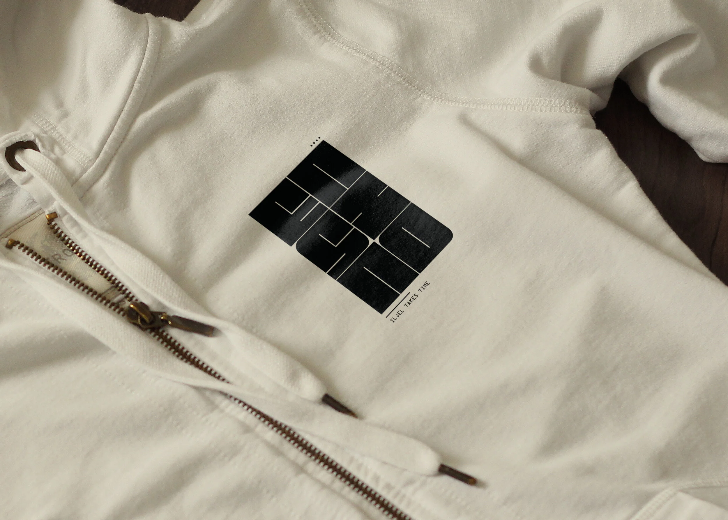 Hoodie_1.jpg