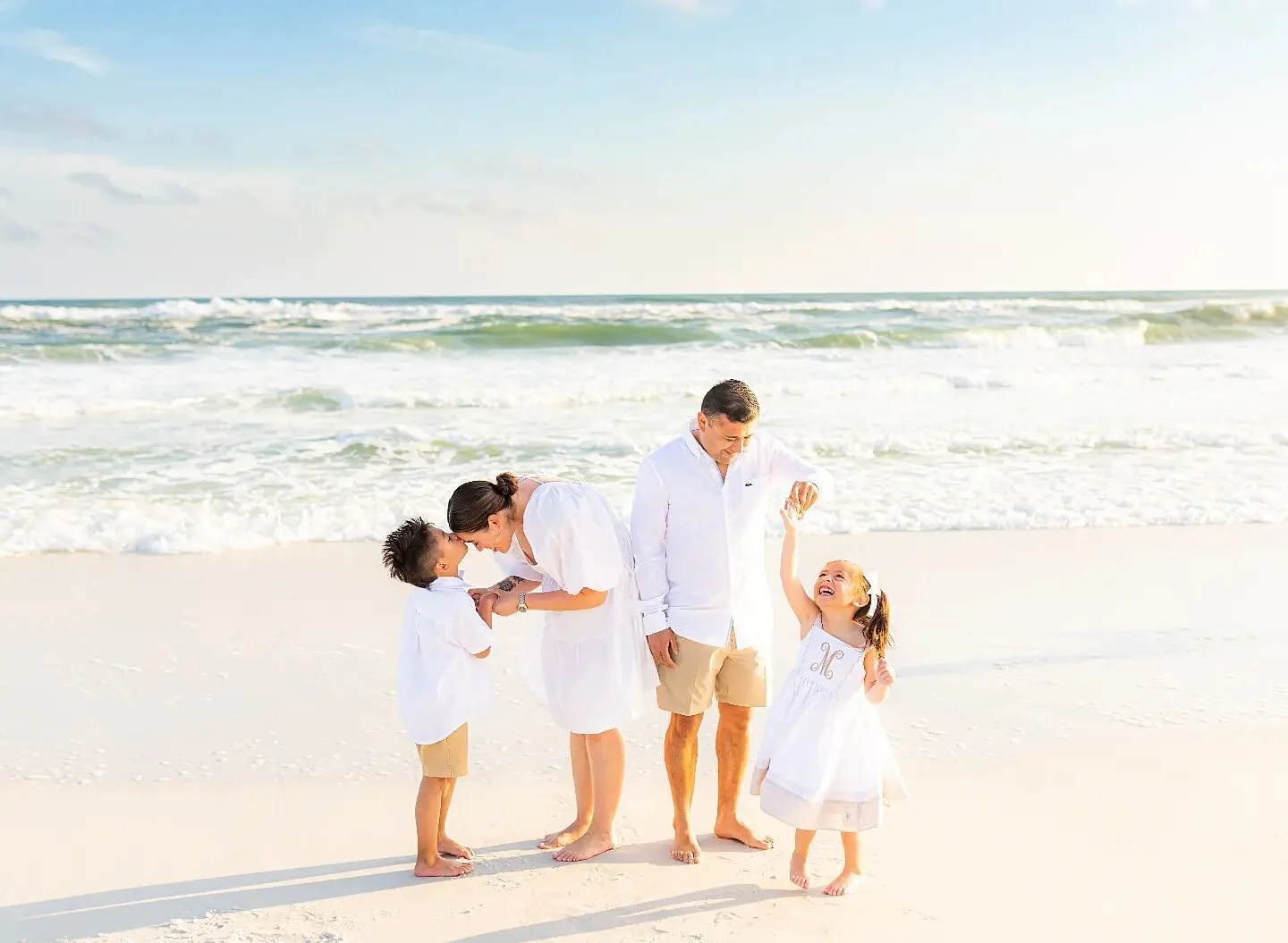 This nonstop rain has me daydreaming of sunnier Florida days!

The amount of time photographers spend staring at weather forecasts &amp; radars is truly exhausting &amp; not only drains us physically &amp; mentally but it also drains so much of our v