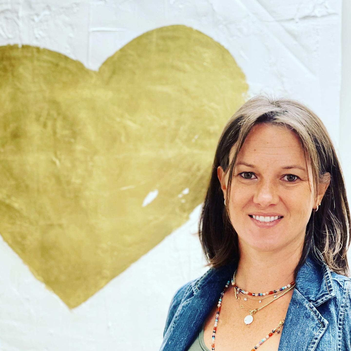 Introducing our newest MBSR practitioner and the artist behind the gold leaf hearts 💕 in our office&hellip; Welcome @brown.palmer 🎉. 
.
Mind Body Spirit Release ( @mindbodyspiritrelease ) has much such a difference in my life and the life of my cli