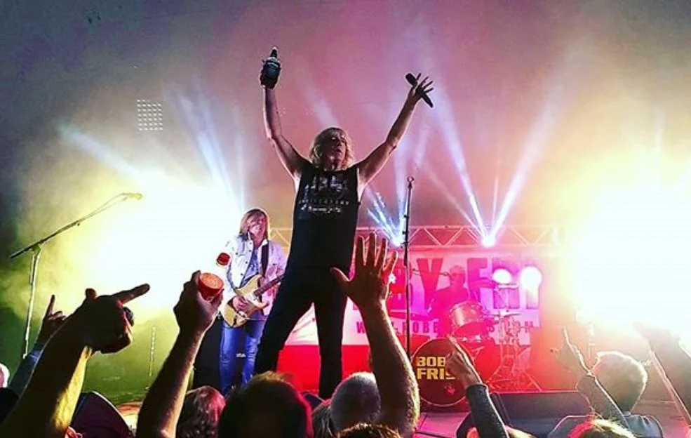 QUAKER STEAK AND LUBE