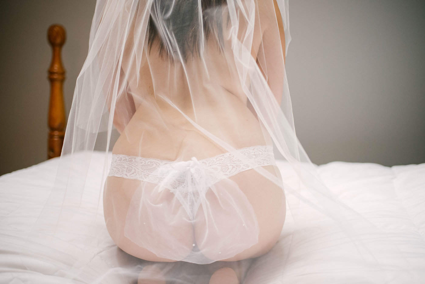 What to wear under your wedding dress