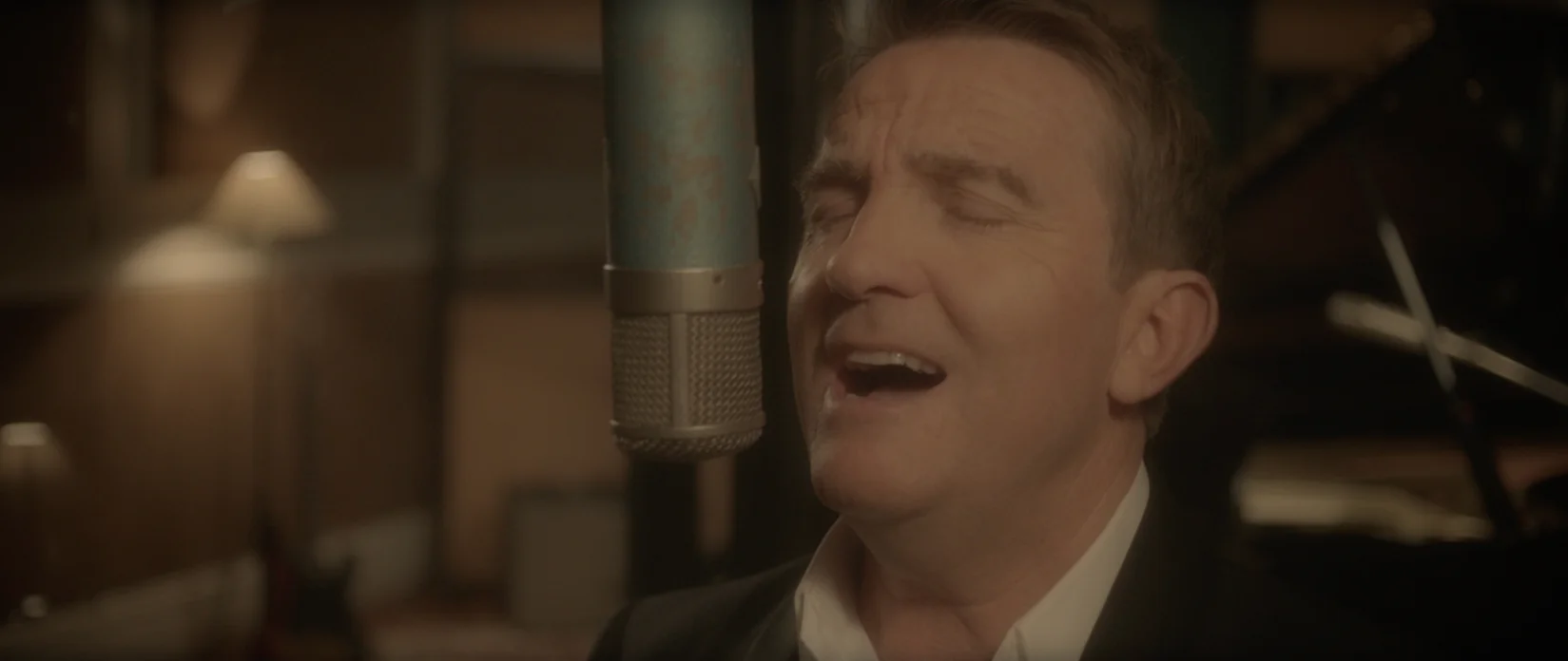 Bradley Walsh -- Chasing Dreams 002.jpg