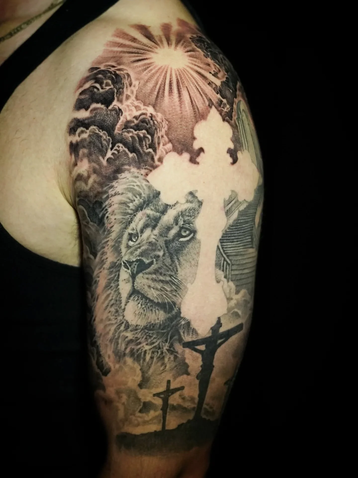 Give me more projects for Jesus. I love these tattoos everytime 🙏