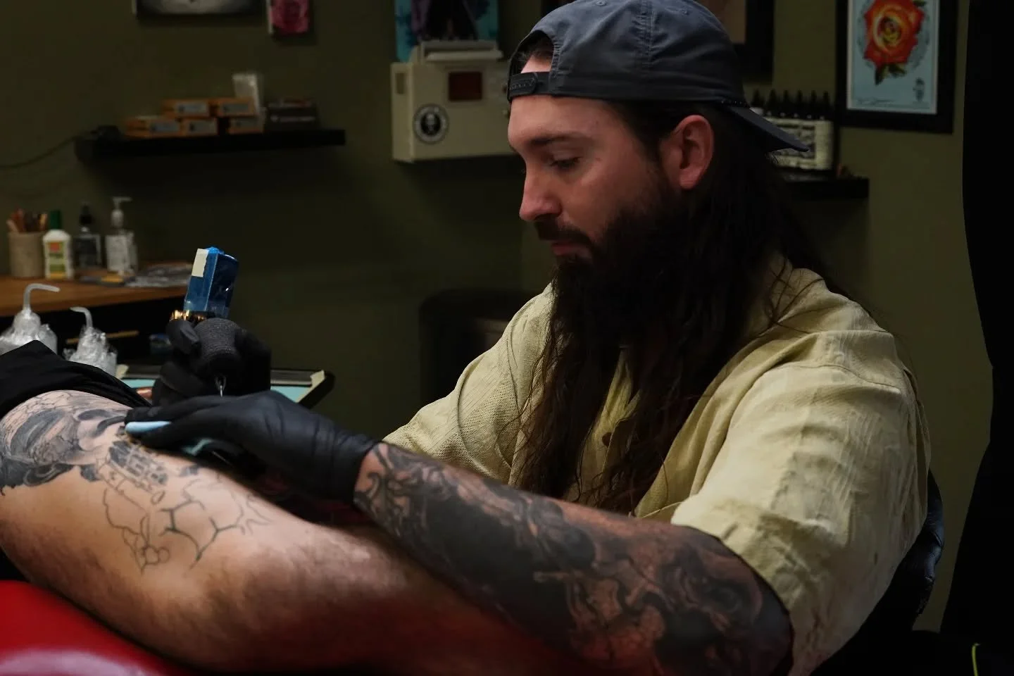 I'm always taking on new projects, big or small. If you're looking to start something new or continue a project you can always find my calendar in my Bio.