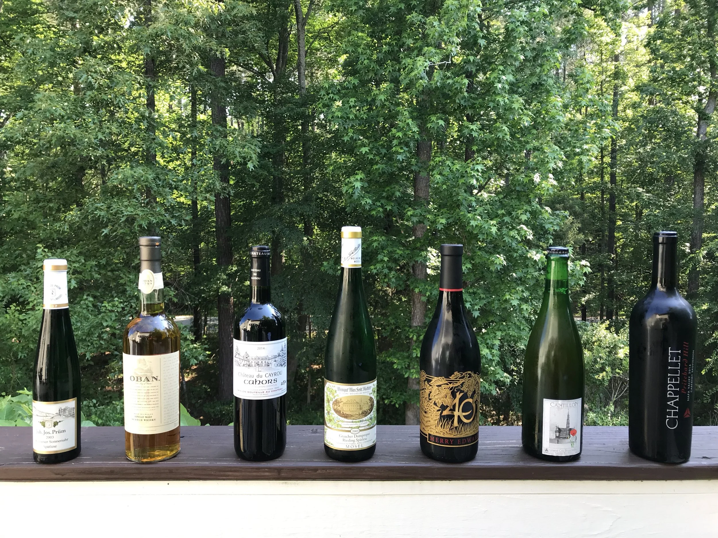 How Much Does a Bottle of Wine Weigh.jpg