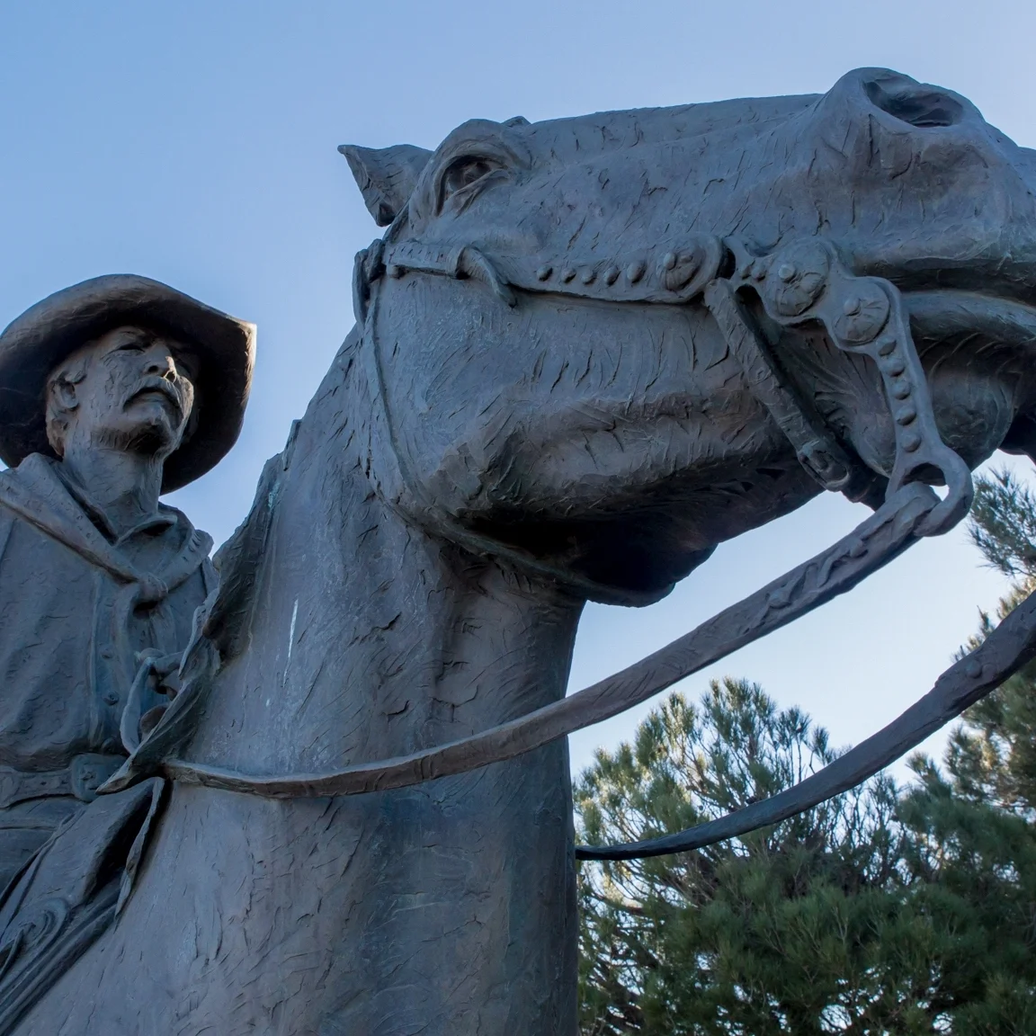 CowboyStatue.jpg
