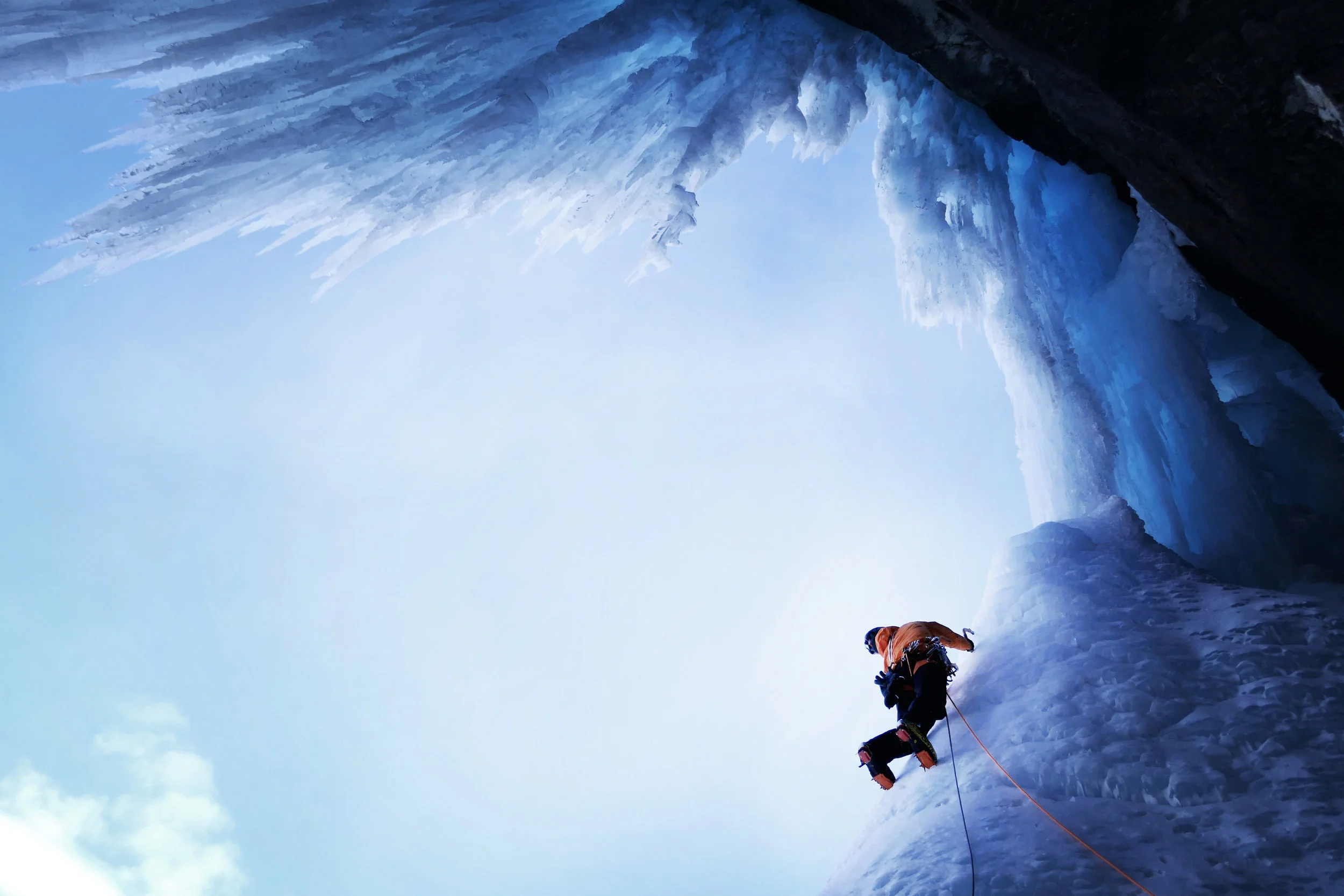 Matthias Scherer on Søylefossen, Spansdalen, Norway - picture by Tanja Schmitt